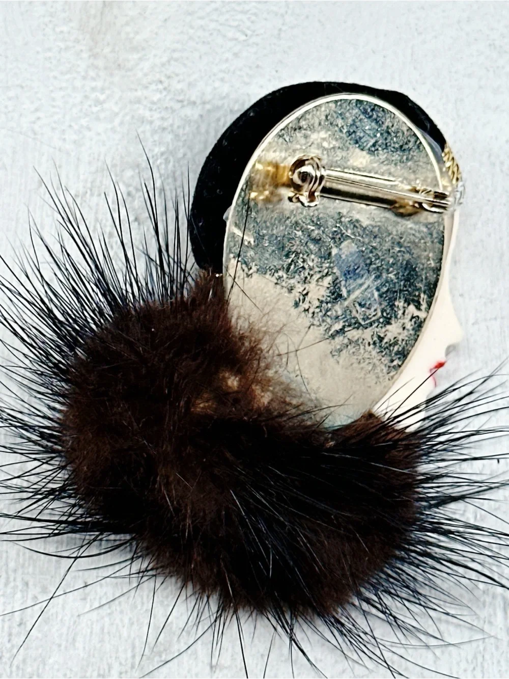 383u. Ladyface Fur Brooch Vintage